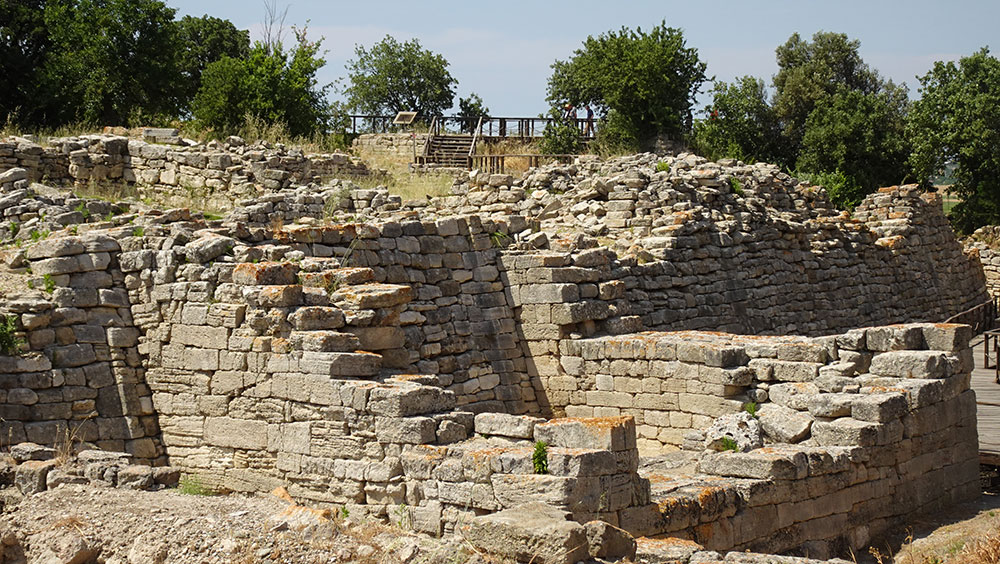 CANAKKALE AND THE ANCIENT CITY OF TROY – Peter's Travel Blog